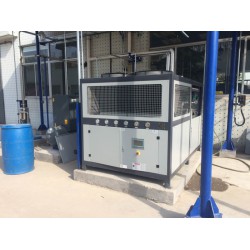 風(fēng)冷螺桿式冷水機(jī)，冷水機(jī)組廠家