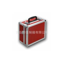 專業(yè)生產(chǎn)各種航空鋁箱，工具鋁箱，醫(yī)療鋁箱