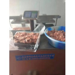 進(jìn)口肥牛肉磚機(jī)，加工肥牛板、肥牛肉卷設(shè)備和成型技術(shù)