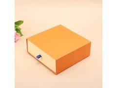 廣州白云 生產(chǎn)多種品類的天地蓋盒子、禮品盒等